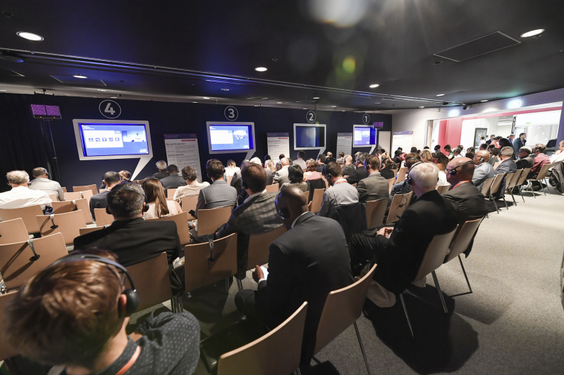 Conférence Room du 74e Congrès